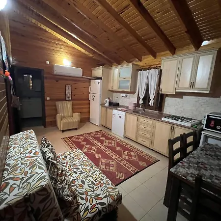 Holiday home Ovabuekue Ahsap Evler *